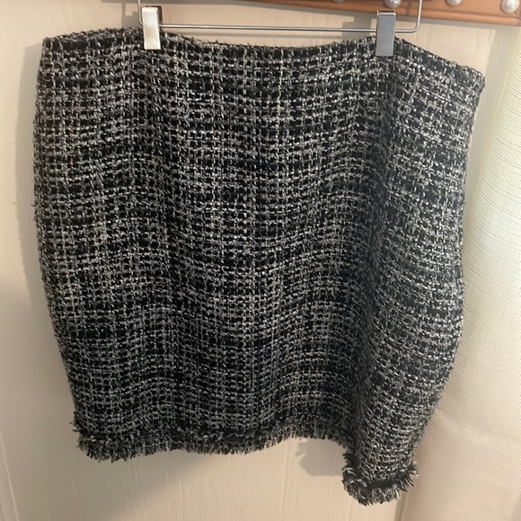 Grace Elements Dresses & Skirts - Grace Elements, Plaid Tweed Skirt, Size 14